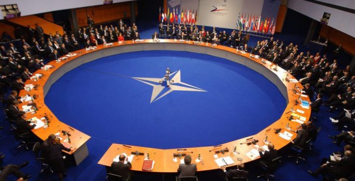 НАТО планирует провести крупные военные учения у границ Украины