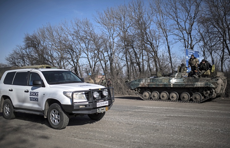 Наблюдатели ОБСЕ прибыли в Еленовку для контроля отвода тяжелых вооружений