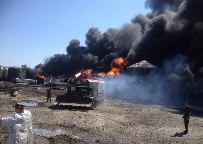 Пожар на нефтебазе под Киевом.