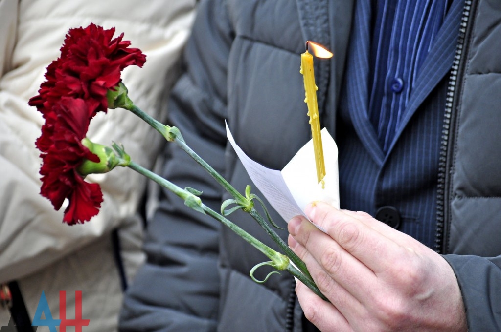 Жители ДНР почтили память погибших горняков на российской шахте «Северная»