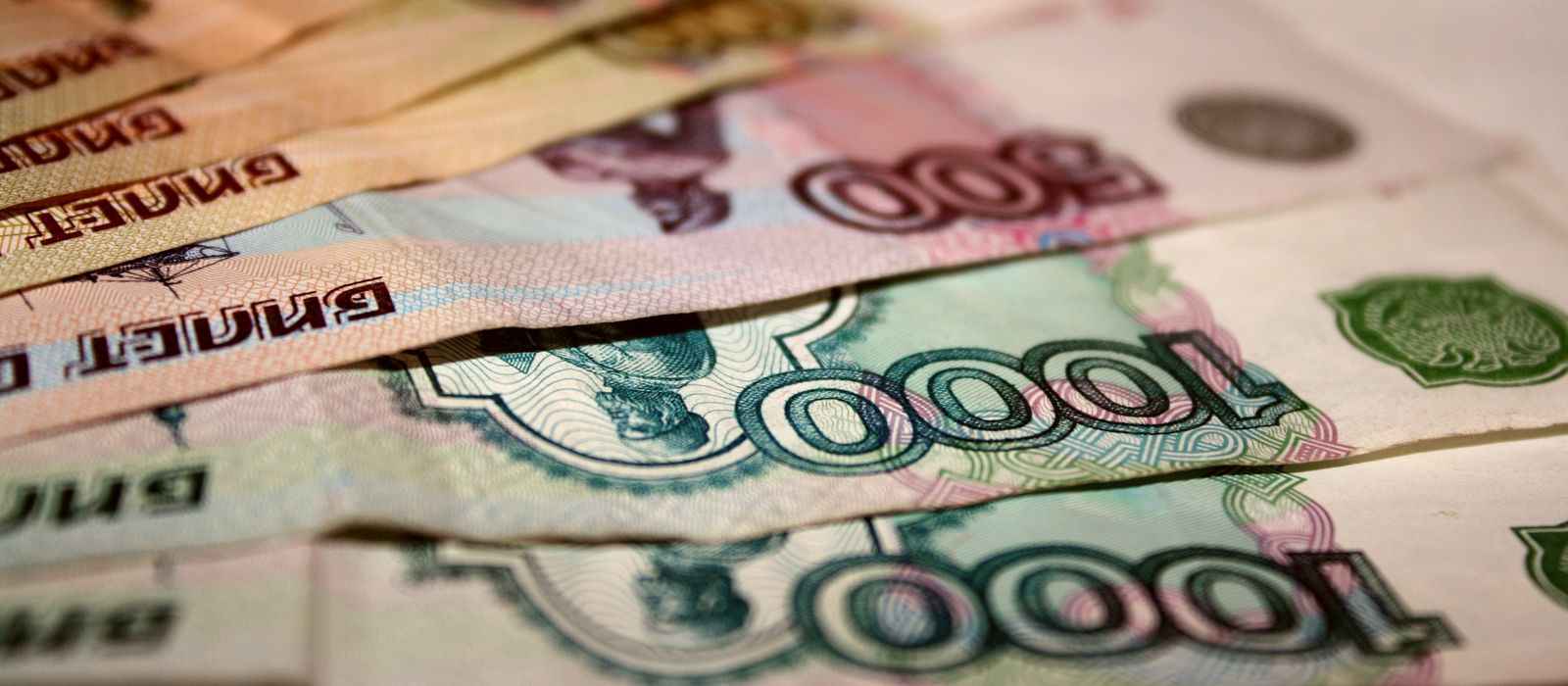Власти ДНР в марте выплатили жителям Республики пенсии на сумму свыше 2,5 млрд рублей