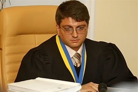 Порошенко уволил судью, вынесшего приговор Тимошенко в 2011 году