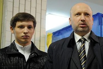 Сын Турчинова не хочет идти в нацгвардию, потому что считает себя "сверхчеловеком"