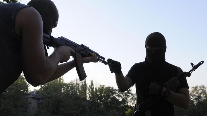 Американское издание Quartz: Прежде чем вооружать Украину, её нужно научить воевать