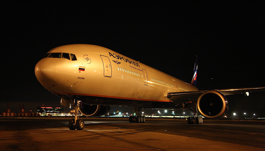Boeing-777 задел в аэропорту Хабаровска Ан-26