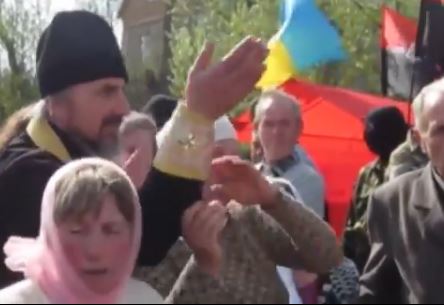 «Правый сектор» пытался захватить «чужую» церковь на Западной Украине (видео)