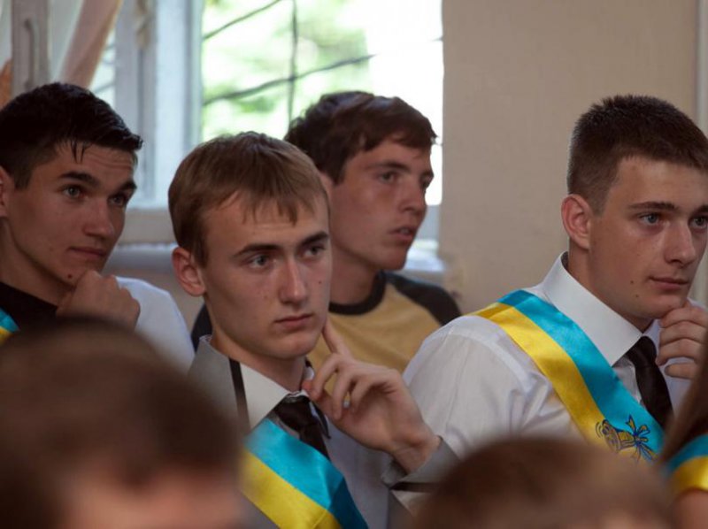 Украинские власти очищают школы от учителей, сочувствующих Новороссии