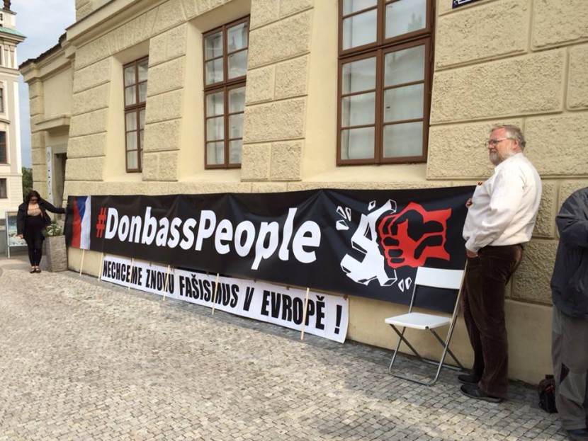 В Праге прошел митинг против дезинформации по ситуации в Донбассе