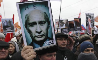 К разжиганию Майдана в Севастополе подключились оппозиционно-либеральные СМИ