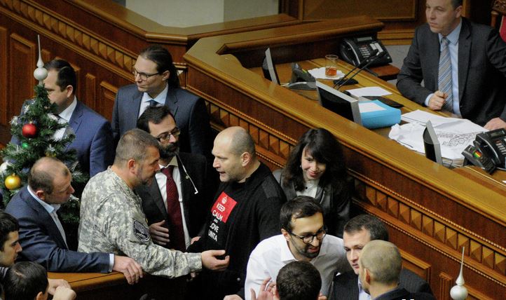 Украина в 2015: скатывание в управляемый хаос или начало выздоровления?