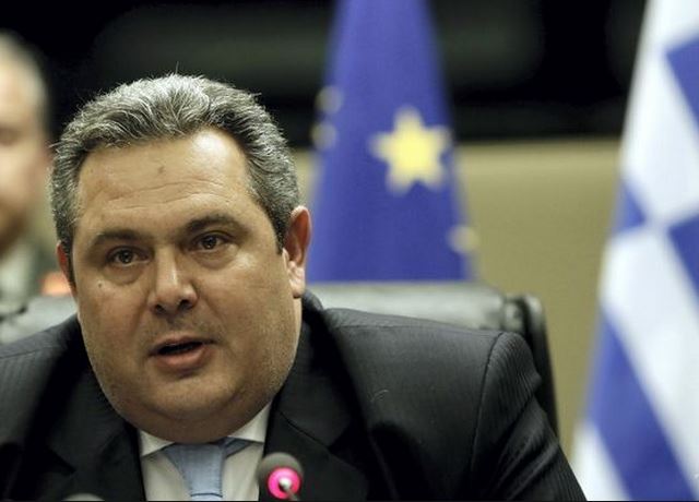 Министр обороны Греции назвал правительство Украины фашистским