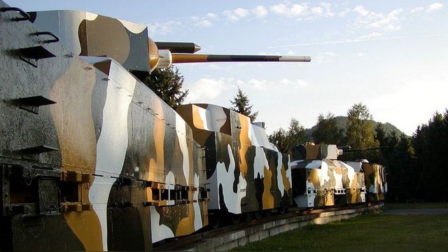 Россия воскрешает бронепоезда для ассиметричных войн