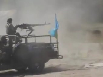 Украинский спецназовец расстрелял флаг свой страны
