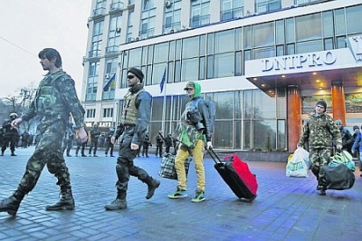 Представителей "Правого сектора"  выгнали на мороз: «герои» утопили центральный отель столицы в фекалиях