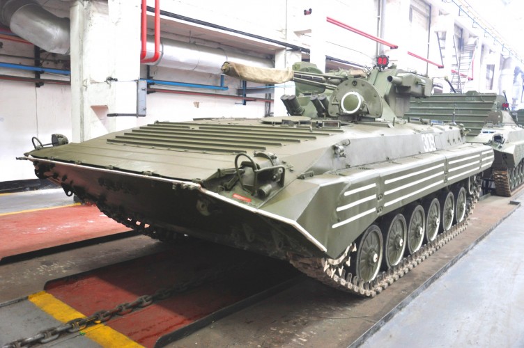 Украинская армия получит более 50 модернизированных БМП-1