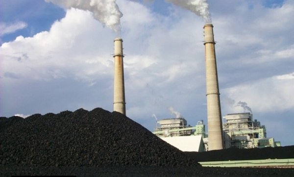 Яценюк: запасов угля на энергостанциях осталось на 5-7 дней