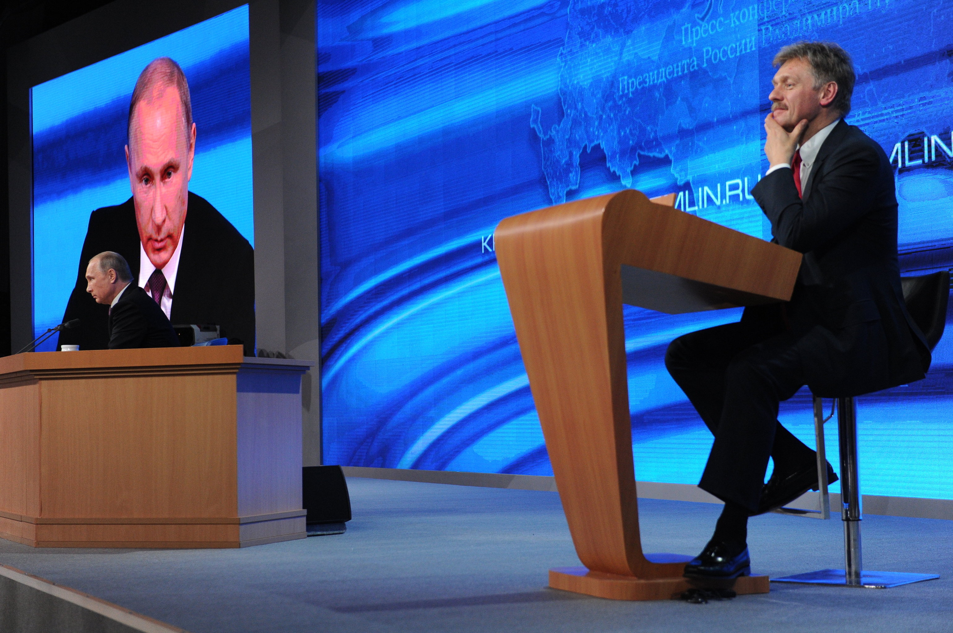 Путин наказал Пескова за ошибку при подготовке «прямой линии»