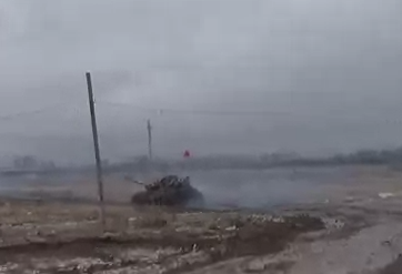 Армия Новороссии произвела танковую контратаку на блокпост ВСУ (видео)