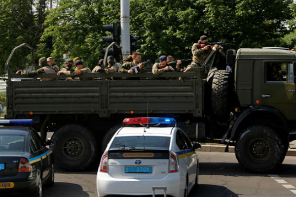 События 26 мая в Донецке. Было ли окружение аэропорта? (видео)