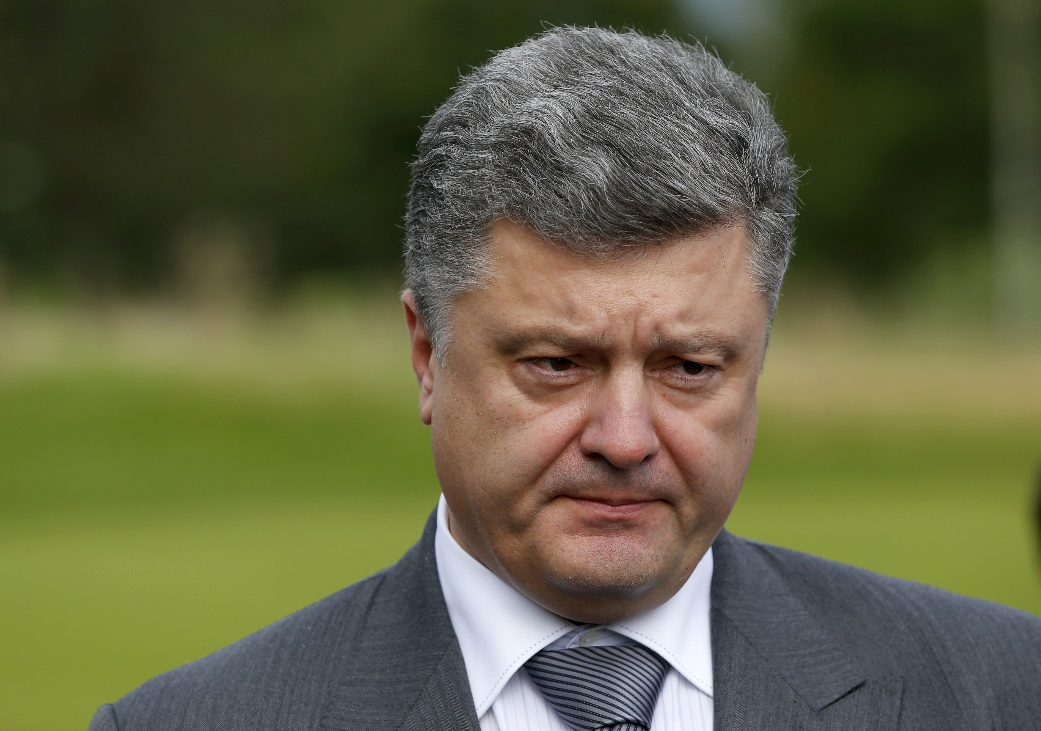 Пресс-секретарь президента Украины сообщил, что Петр Порошенко прибыл в Славянск, оккупированная украинскими властями территория ДНР, с рабочей поездкой.