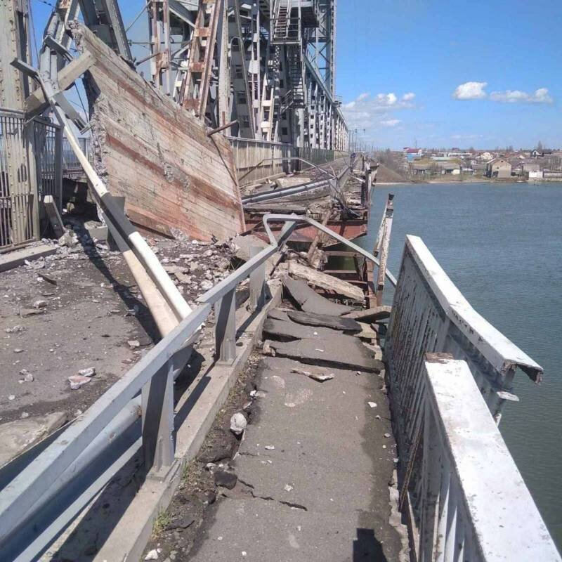 Сообщается об очередном ударе высокоточными ракетами по ж/д мосту под Одессой