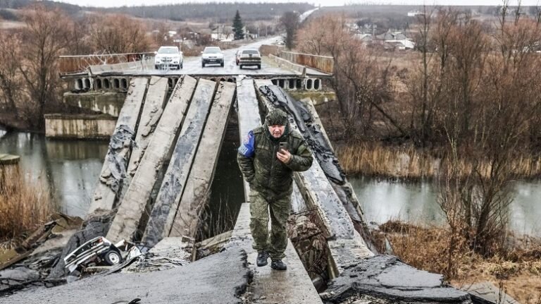 ВСУ сэкономили ВС РФ несколько сотен «Калибров», взорвав на Украине 300 мостов