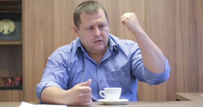 Мэр Днепропетровска обрушился с оскорблениями на офис президента Украины
