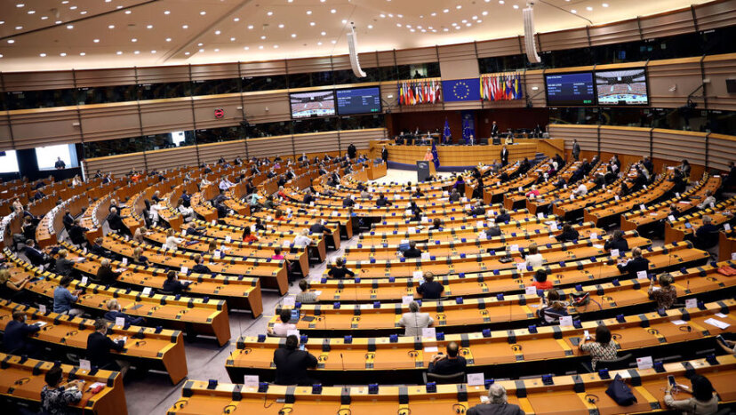 В Европарламенте предложили лишить Венгрию права влиять на решение по эмбарго