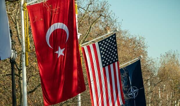 США призвали убедить Турцию открыть НАТО доступ в Черное море