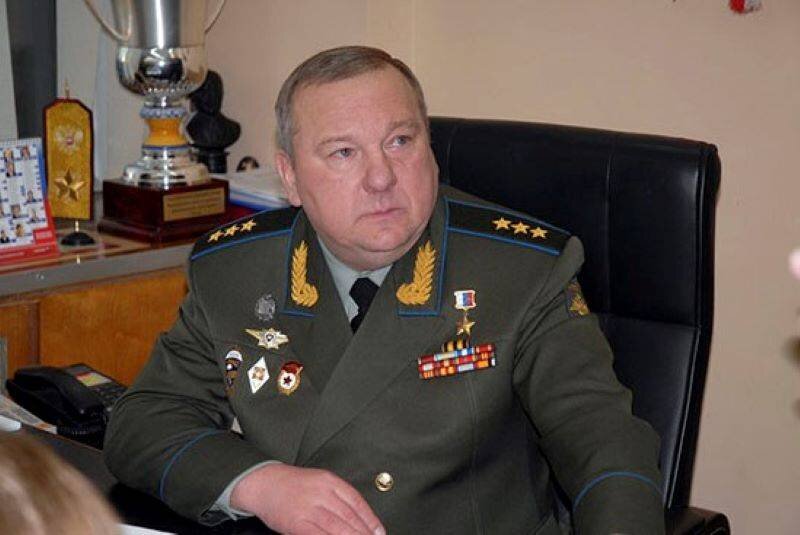 Генерал Шаманов: Не стоит мешать российским военным на Украине и торопить их