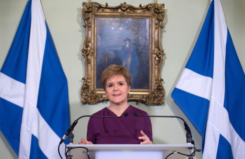 Первый министр Шотландии заявила о намерении провести референдум о независимости