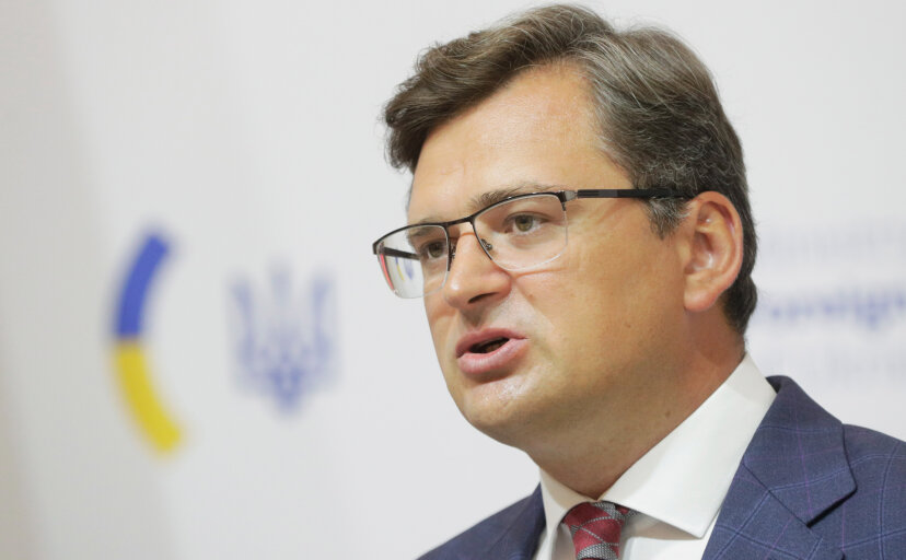 Глава украинского МИД: Украине не удалось привлечь корабли НАТО к охране судов с зерном в Чёрном море