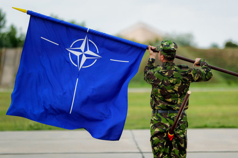 В Испании призвали НАТО к роспуску из-за продвижения милитаристской логики