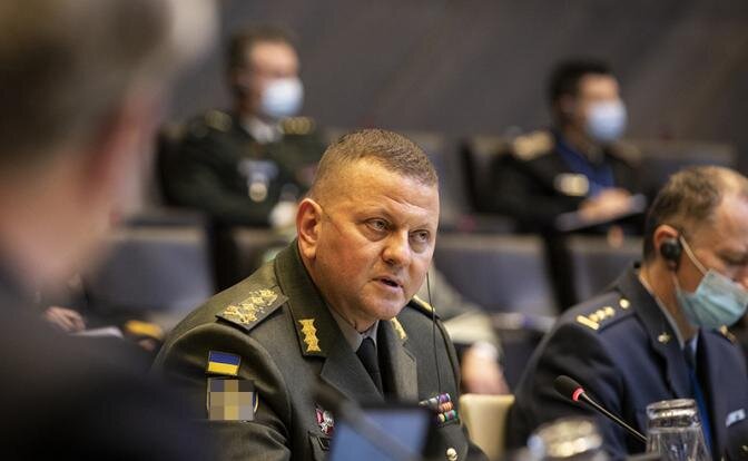 Запад считает, что Зеленского нужно срочно менять на генерала Залужного