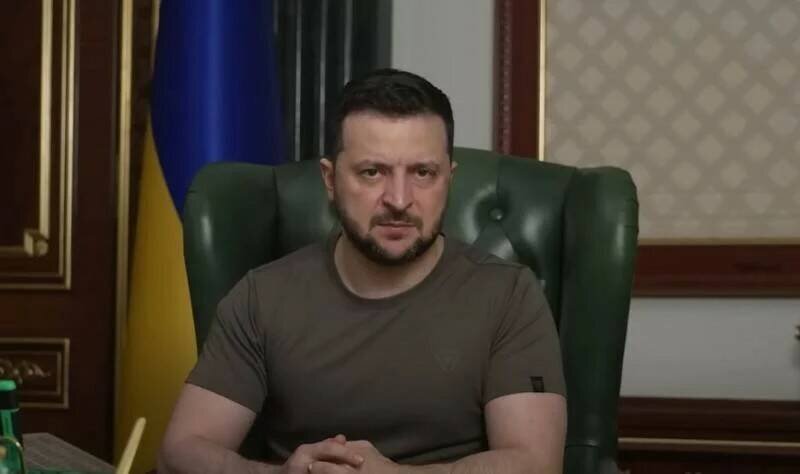 Зеленский назвал количество ежедневных потерь ВСУ, признав положение на Донбассе «тяжёлым»