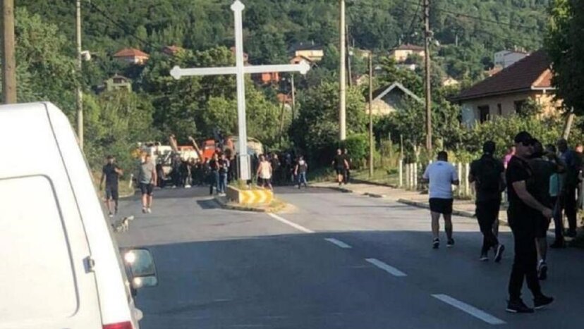 СМИ сообщили о резком обострении ситуации в Косово
