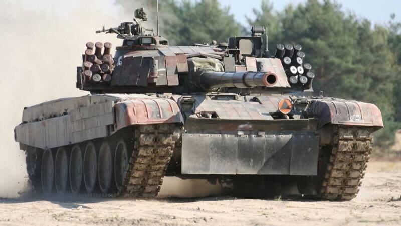 В Киеве сообщили о прибытии на территорию Украины польских танков PT-91 Twardy