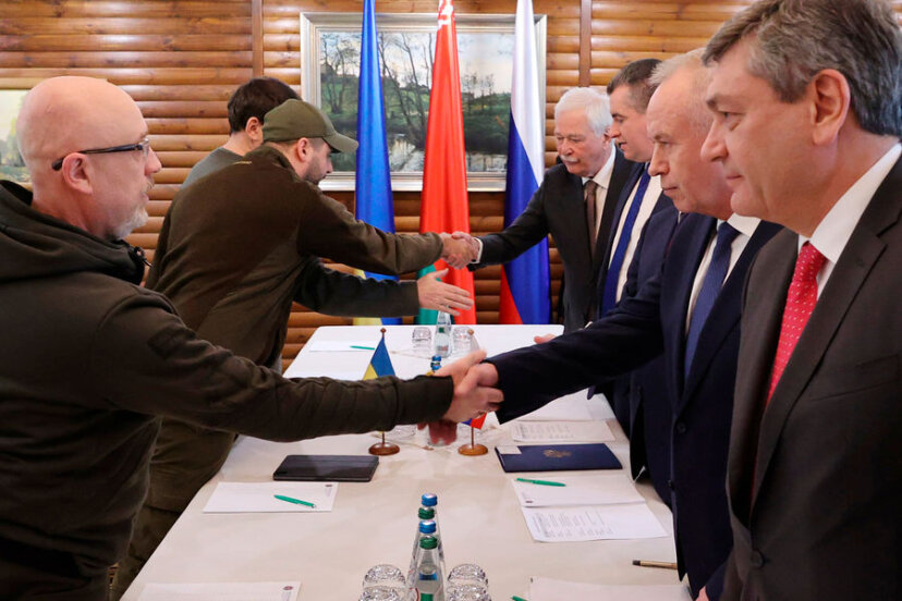 Песков: речь о возобновлении переговоров России и Украины сейчас не идет