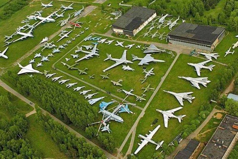 В России ведутся работы по массовому строительству спецукрытий для военных самолетов