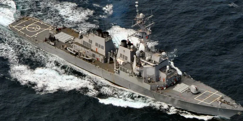 Корабли ВМС США зашли в Тайваньский пролив