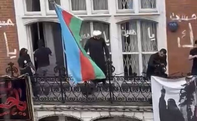 Религиозные активисты захватили посольство Азербайджана в Лондоне