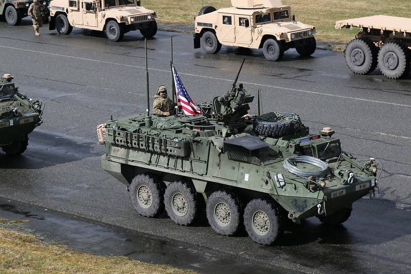 СМИ Франции: Армия США была рядом с украинской с самого начала конфликта