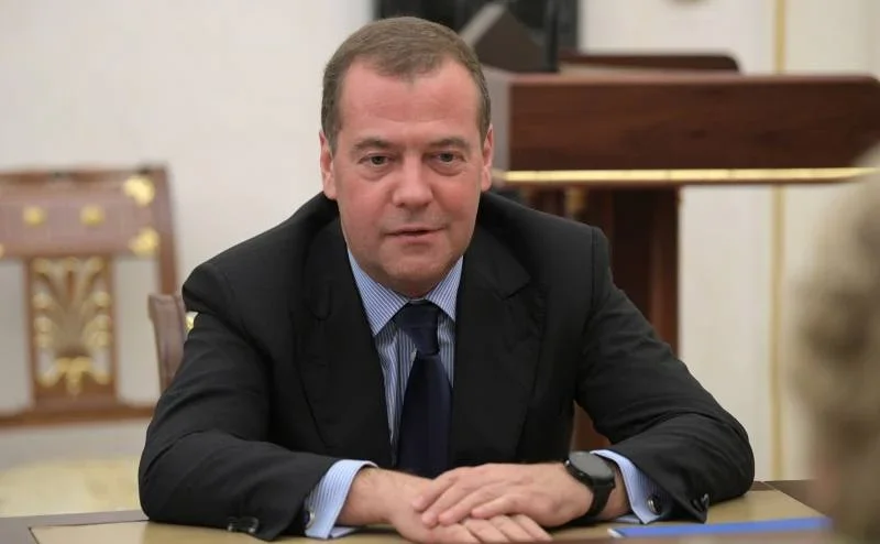 Медведев назвал ультиматумы Зеленского «детской разминкой» перед капитуляцией Украины