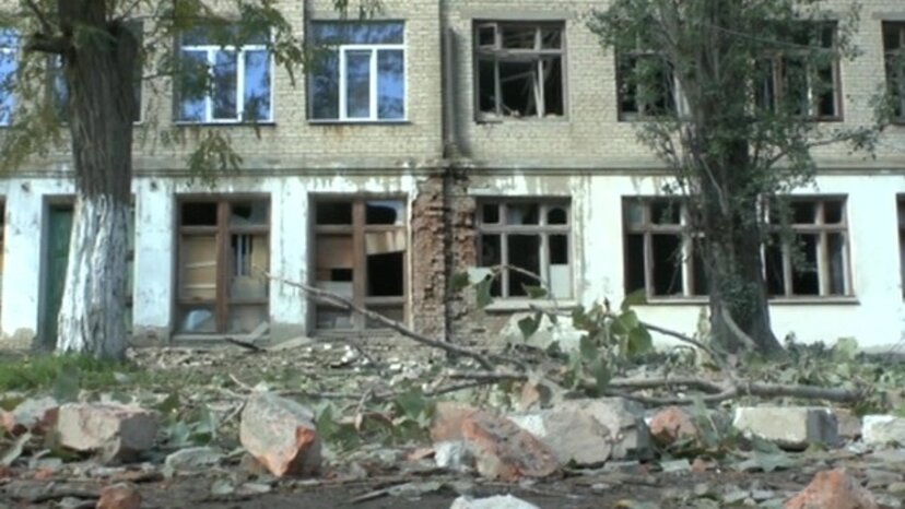ВСУ обстреляли из тяжелой артиллерии четыре населенных пункта ДНР за час