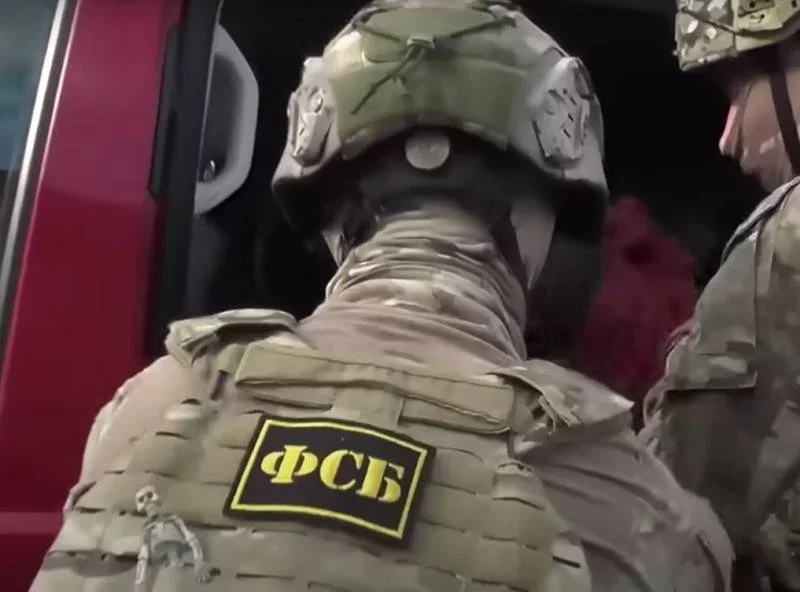 В Екатеринбурге предотвращен теракт против военкомата: террорист хотел использовать зажигательные устройства