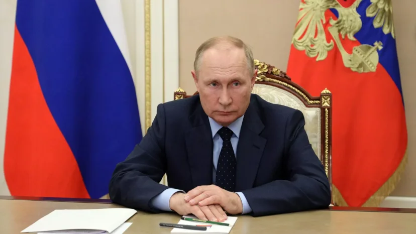 Путин призвал вывезти жителей Херсона из зоны боевых действий