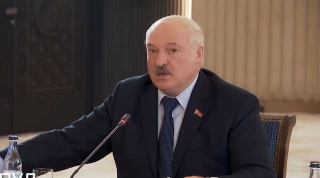 Лукашенко рассказал, что произойдет, если Россия рухнет Лукашенко рассказал, что произойдет, если Россия рухнет