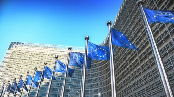 ЕС работает над процедурой конфискации активов ЦБ РФ
