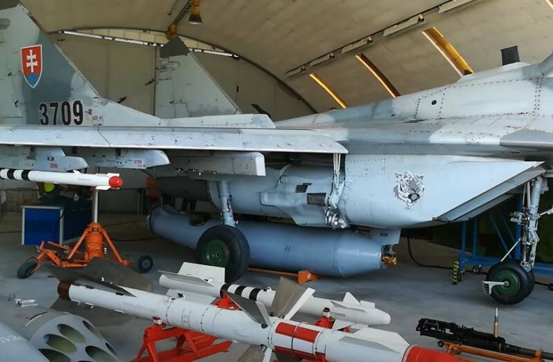 Словакия поставит Украине боеприпасы для истребительной авиации Воздушных сил ВСУ