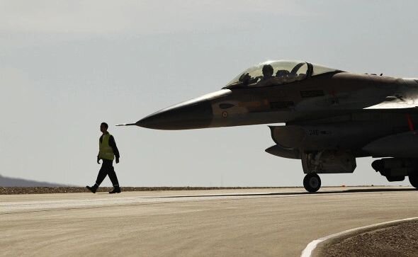 Politico: Военные чиновники США тайно лоббируют передачу истребителей F-16 Киеву